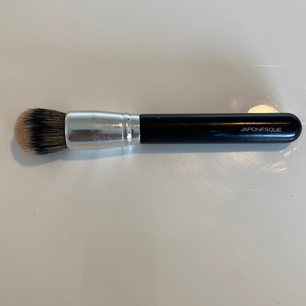 Japonesque Foundation Brush